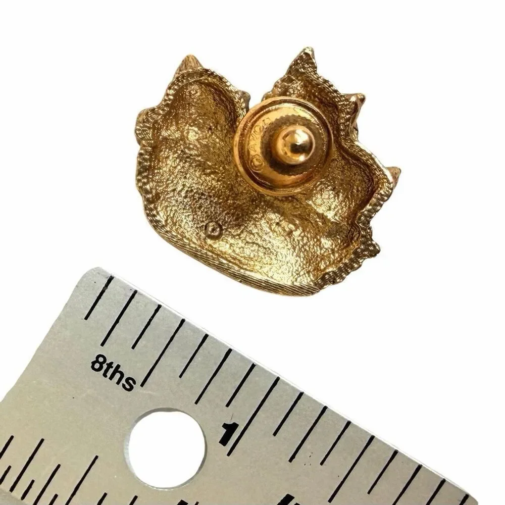Avon Gold Tone kitten basket of love  Vintage pin